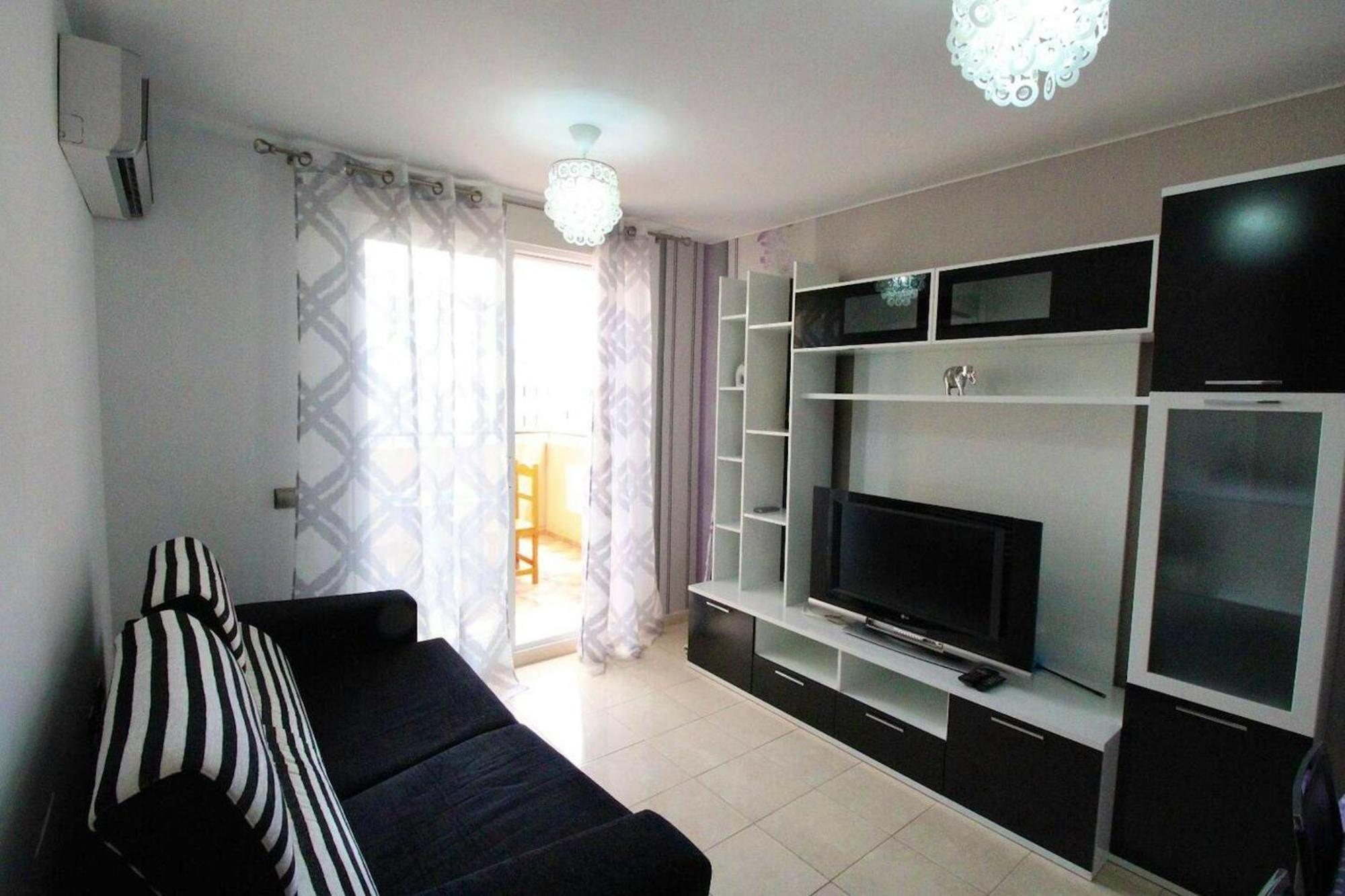 Apartamento Charming In Vicar With Jacuzzi 54 M² *
